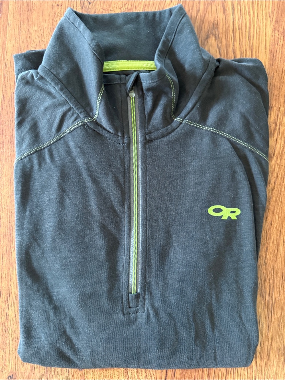 Men’s Outdoor Research Forest Green 1/4 Zip Pullover with Lime Accent Size S